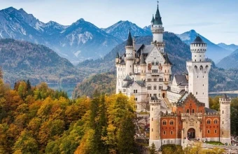 Neuschwanstein Castle, Germany's fairy paradise